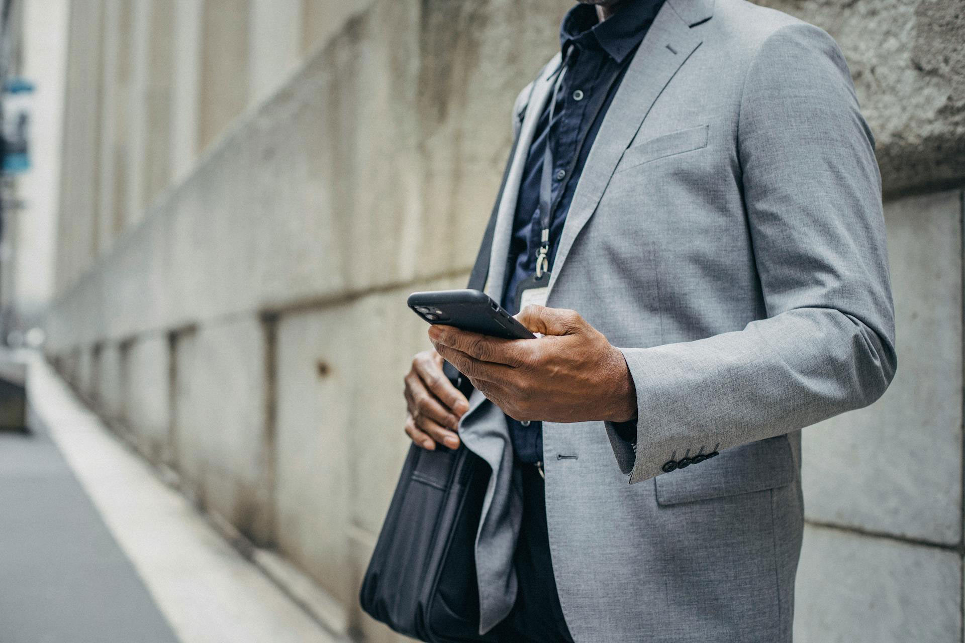 social-media-phone